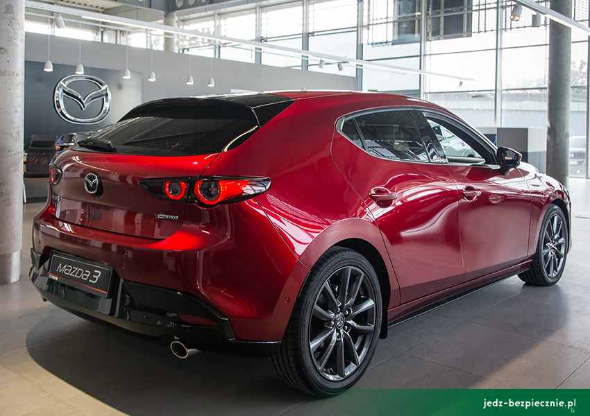 WYDANIE NA WEEKEND | Przegląd mijającego tygodnia - Nowa Mazda3 hatchback już w sprzedaży | Premiera tygodnia | Tydzień 9/2019